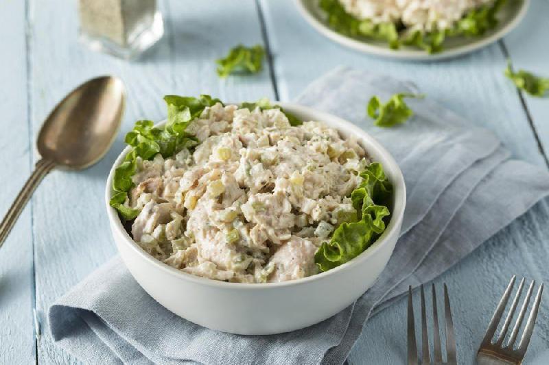 Yaşıl Alma İlə Toyuq Salat