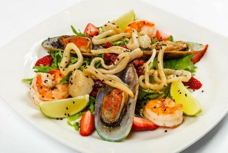 Dəniz Məhsulları Salatı