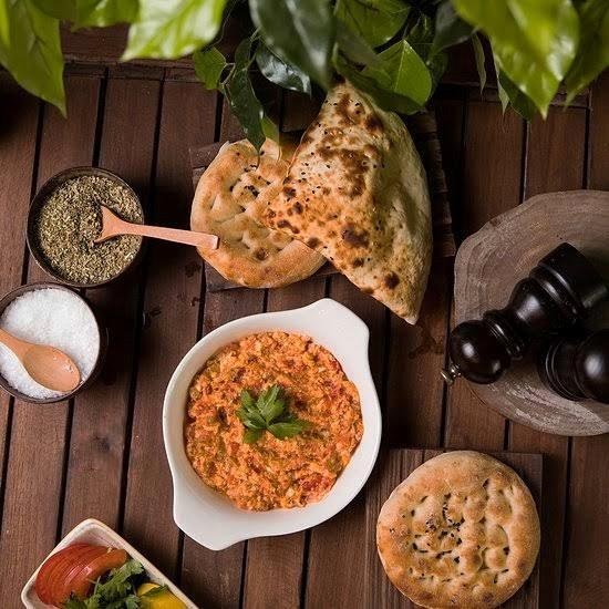 Azeri breakfast box