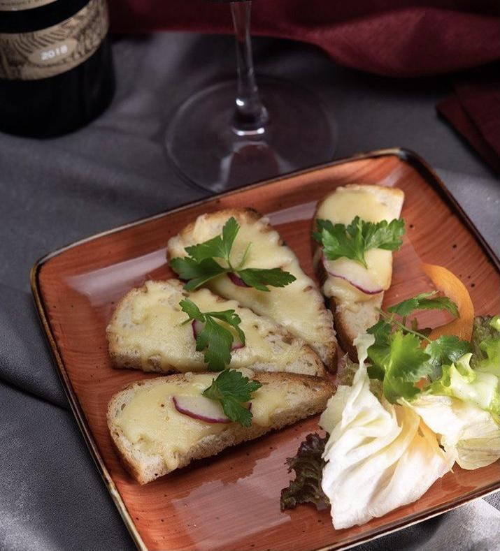 Bruschetta cheese