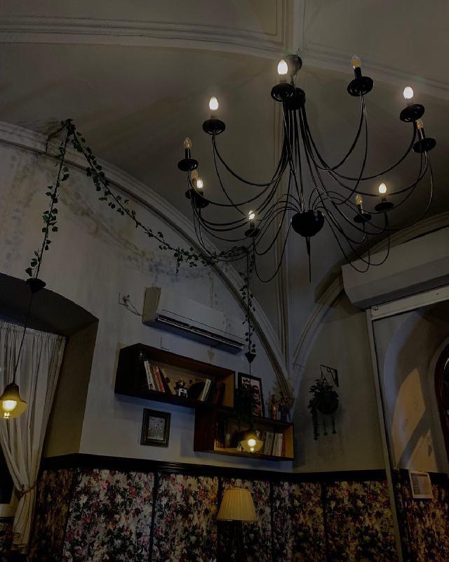 Interior view 2