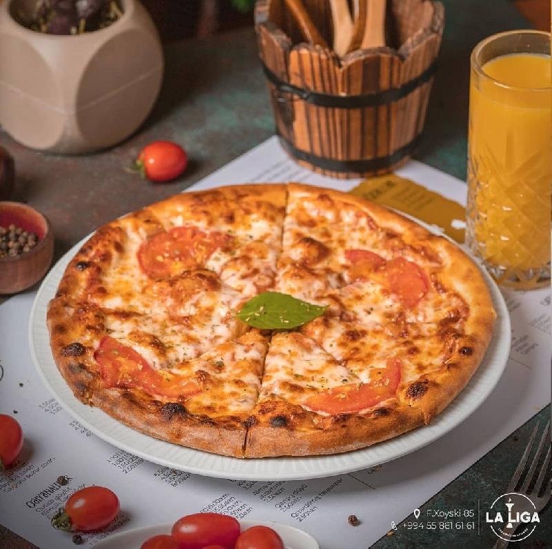 Margarita Pizza 