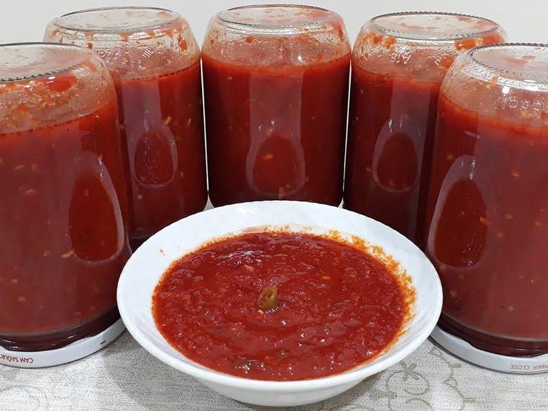 Pomidor əzməsi