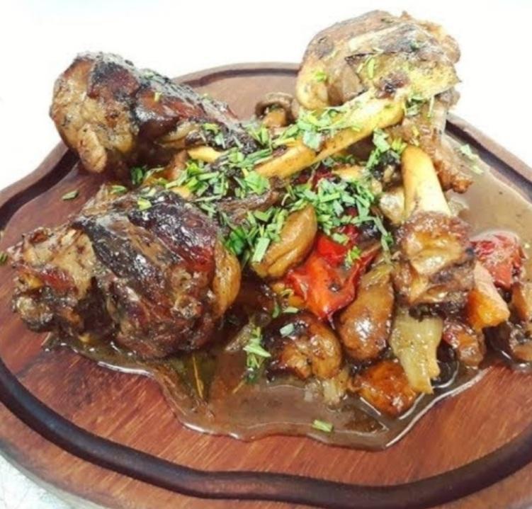 Maça şabalıdlı kürədə