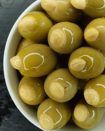 Stuffed green olives with almond 