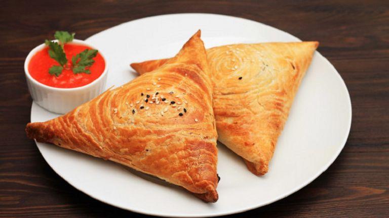 Qoyun ətindən samsa