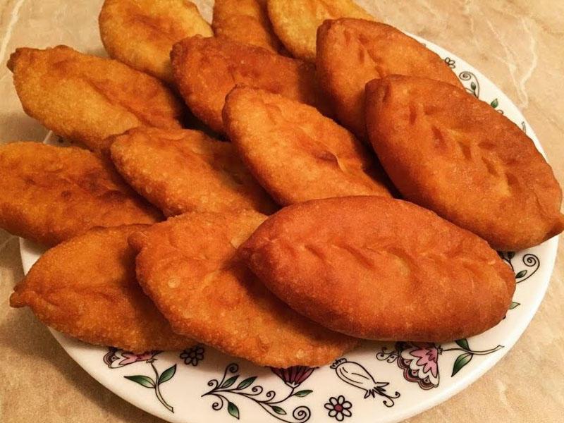 Yağlı Xəmirdən Hazırlanmış Dana Əti İlə Pirojki