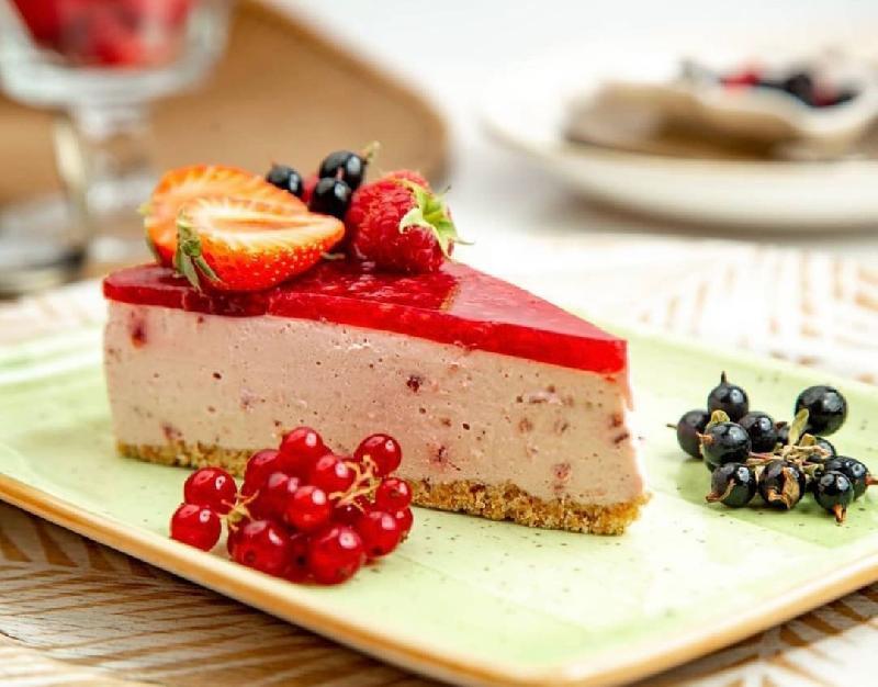 Giləmeyvəli cheesecake 