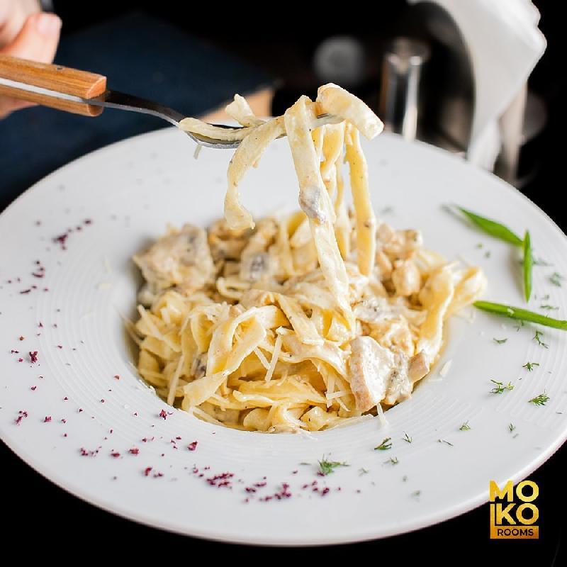 Fettuccine Alfredo