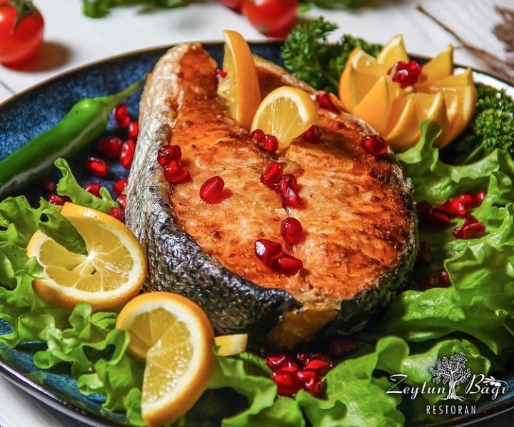 Nərə Balığı Kababı