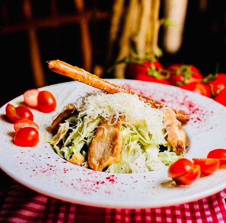 Sezar Salatı