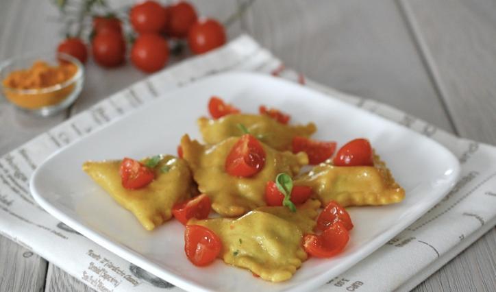 Mezze lune all’astice con gamberetti e julienne di zucchine