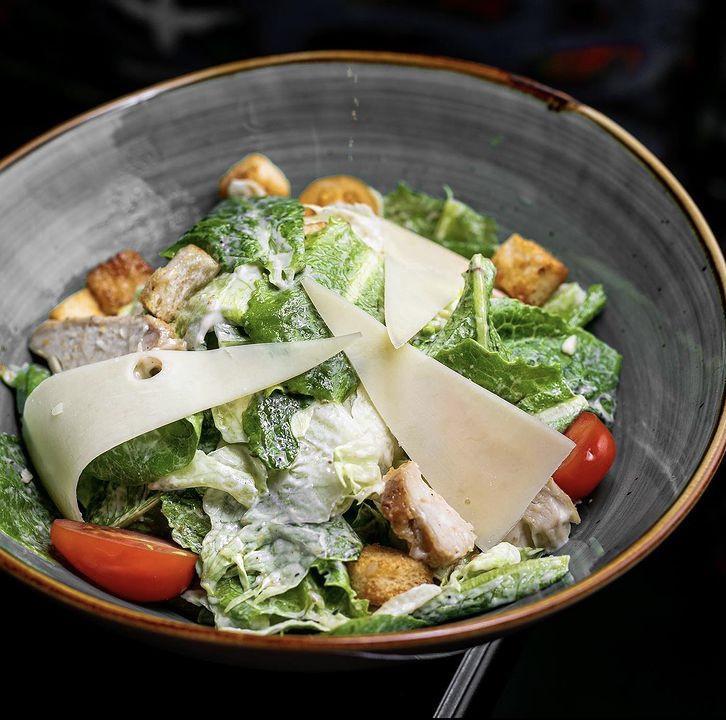 Ceaser salad chicken