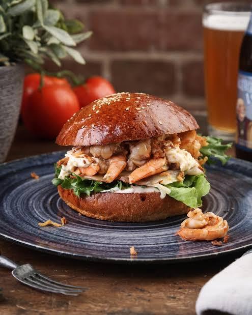 Sezar krevetka burger