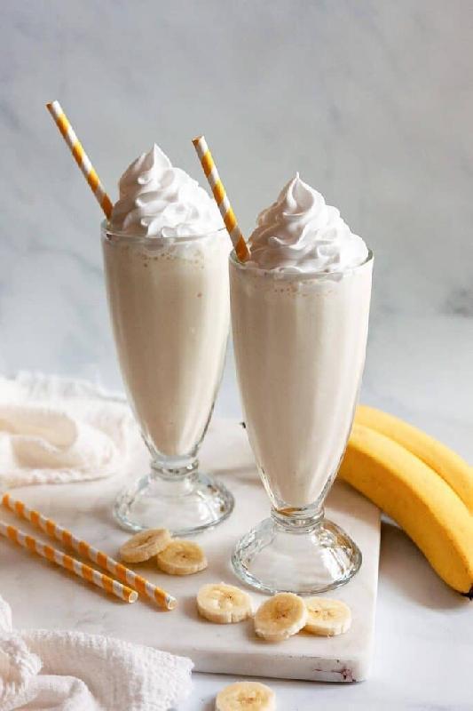 Banana milkshake