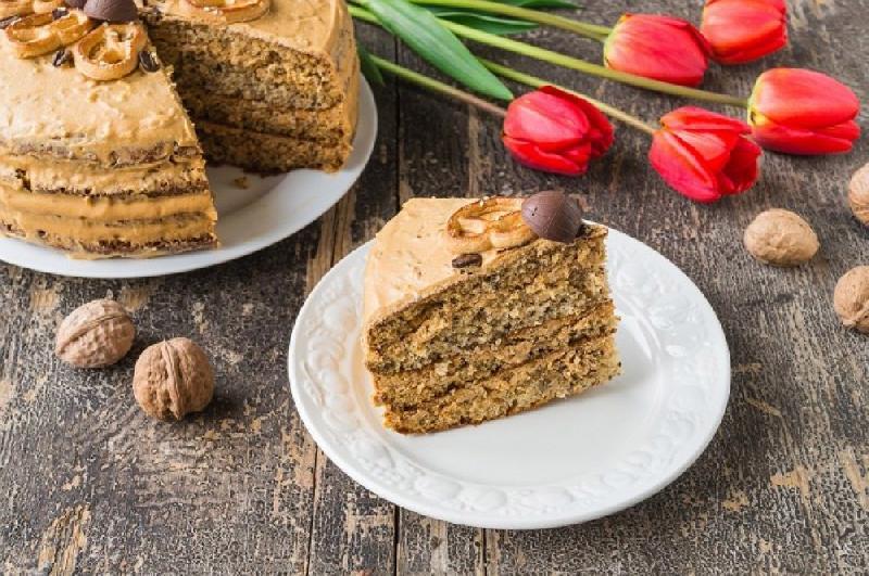 Ballı tort qozlu 