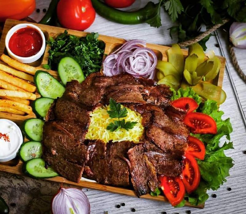 Plov üstü dönər (ət)