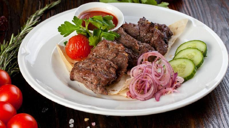 Et basdırma kabab 