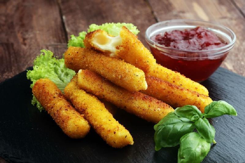 Qızardilmiş Mozzarella Pendi̇ri̇
