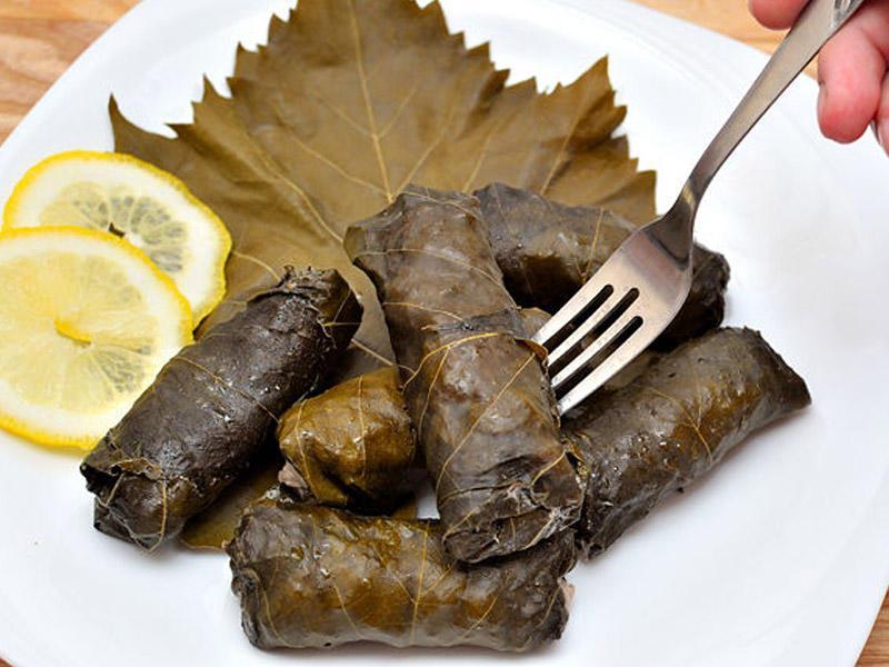 Yarpaq dolması
