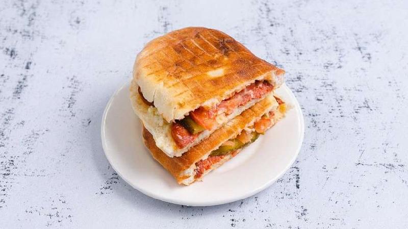 İkiqat Kolbasalı Tost