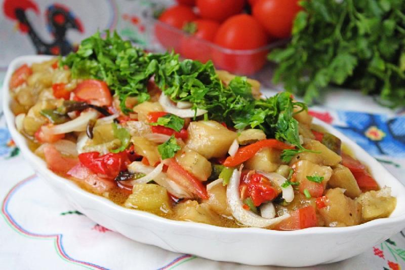 Közde Patlıcan Salat