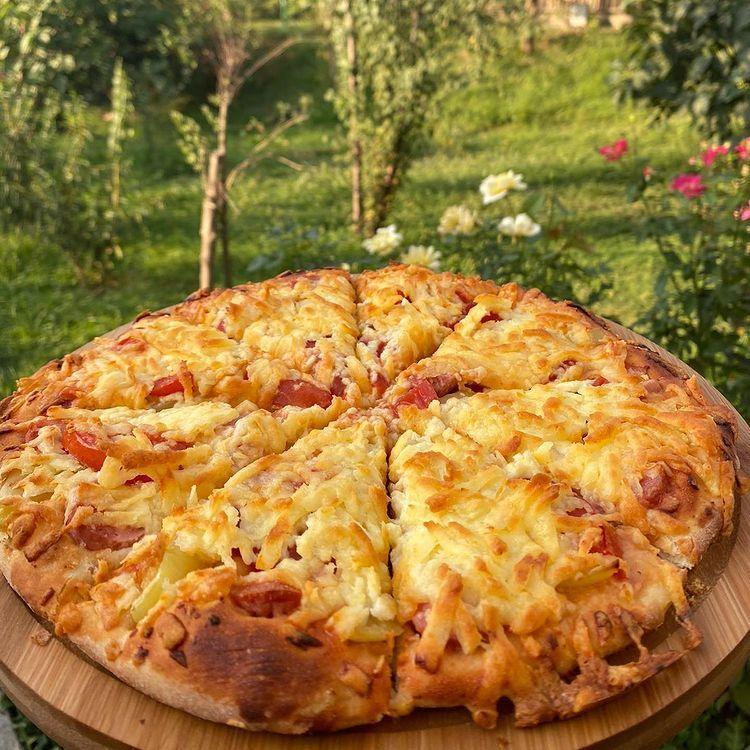 Pizza Hopa Lake