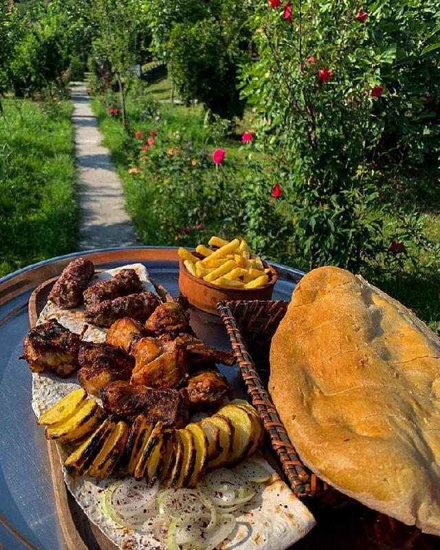  Tikə Kabab