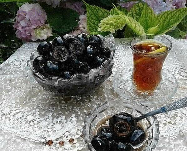 Qoz Mürəbbəsi