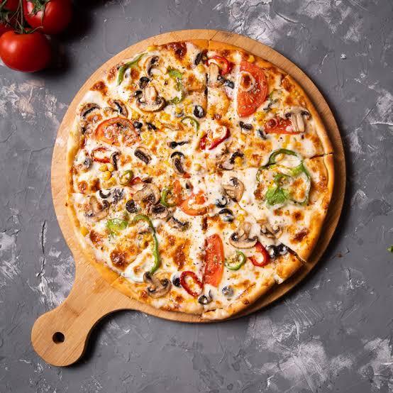 Tərəvəzli pizza