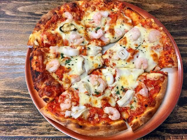 Seafood pizza
