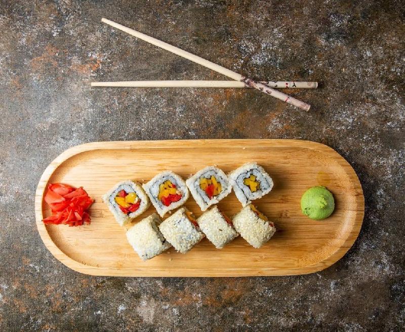 Spicy Sake Ura Maki