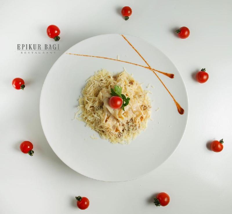 Fettuccine İtalyan Pastası