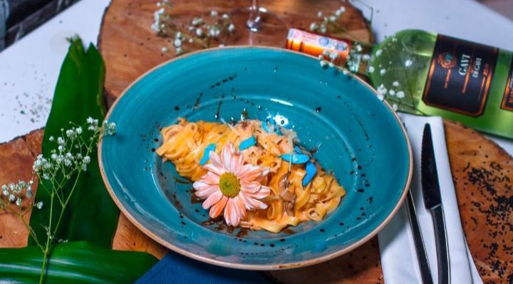 Fettuccine With Chicken And Mushroom