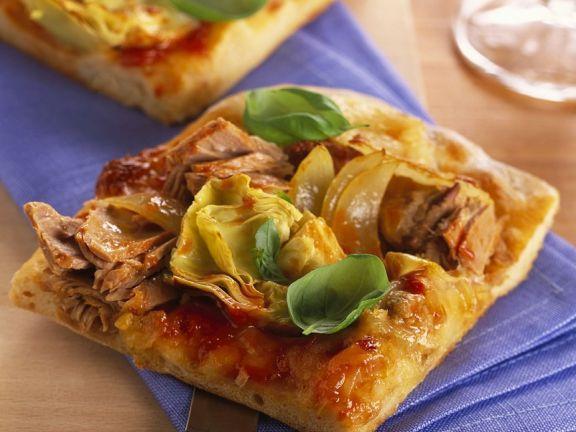 Artichoke anfld tuna pizza