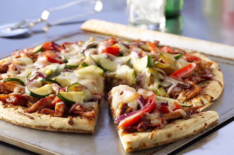 Vegetable Chicken pizza