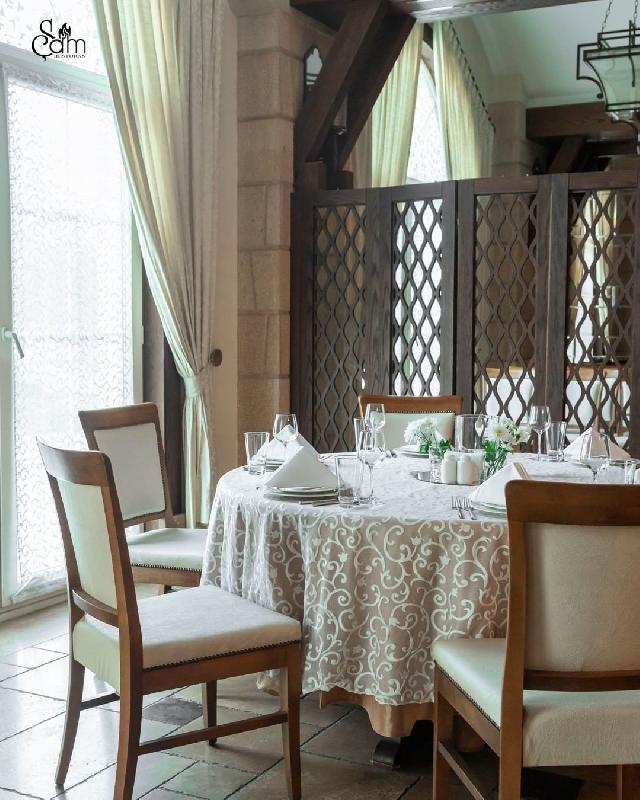 Interior view 2