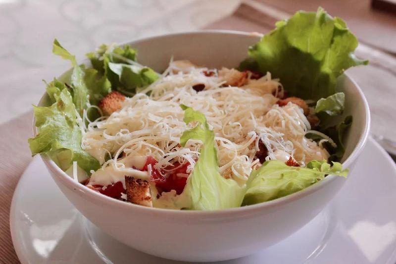 Sezar Salatı