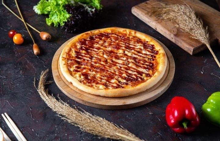 Toyuq Barbeku Pizza
