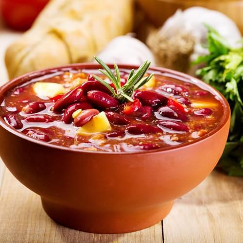 Ətli Qırmızı Lobya Şorbası