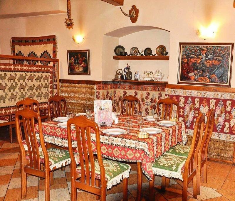 Interior view 2