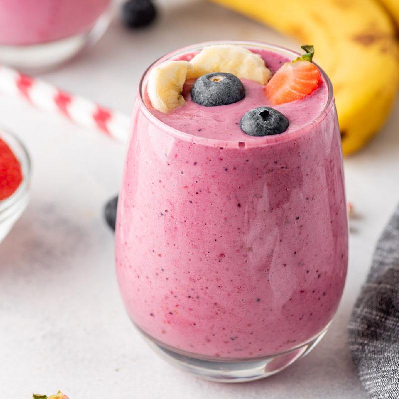 Banana berry smoothie 