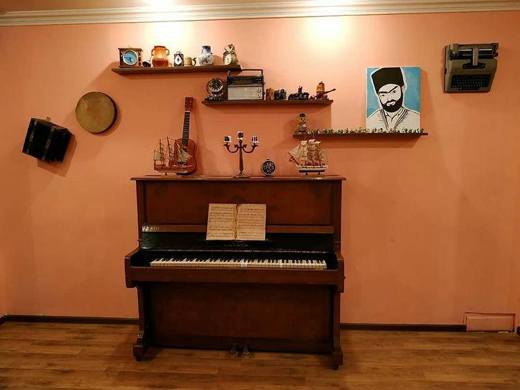 Interior view 3