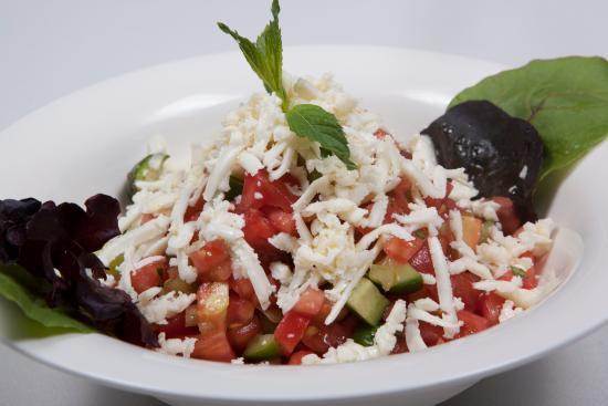 Çoban Salatı Pendirli