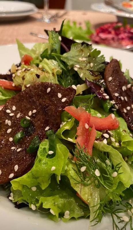 İsti ət salatı