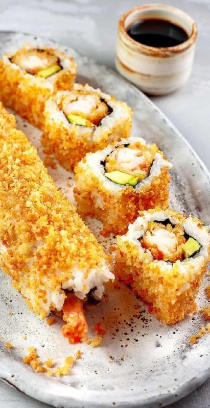 Prawn California roll