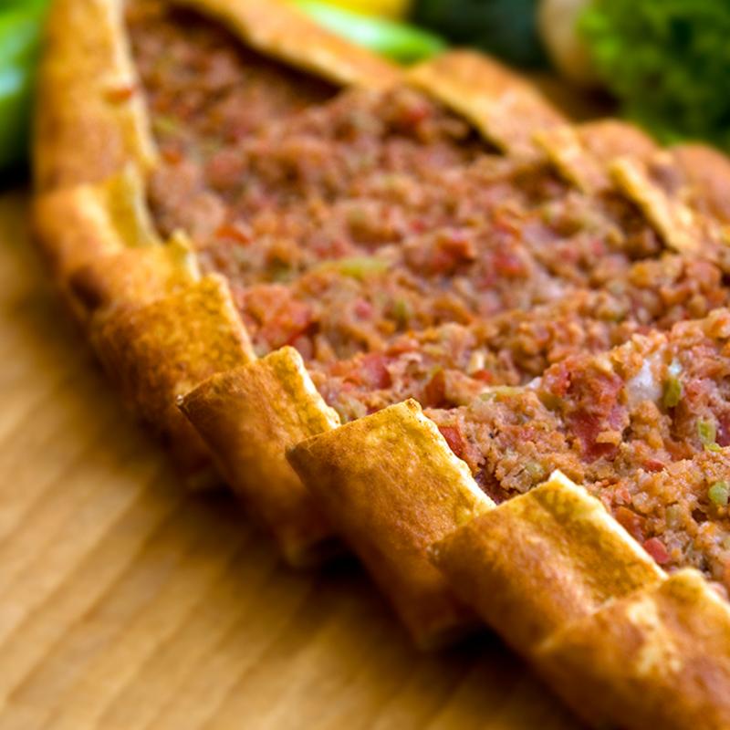 Qiyməli pide 
