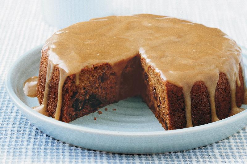 Karamelli Hurmalı Cake