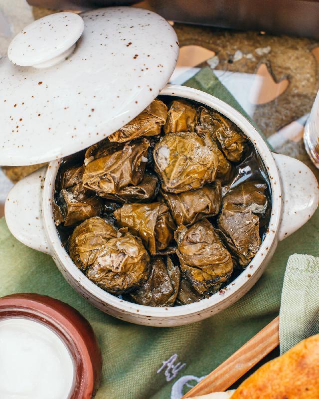 Yarpaq dolması 