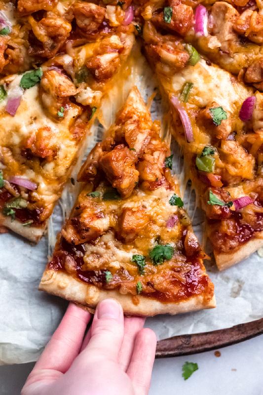 Toyuqlu pizza